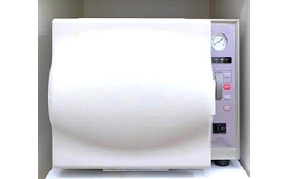 小型高圧蒸気滅菌器
